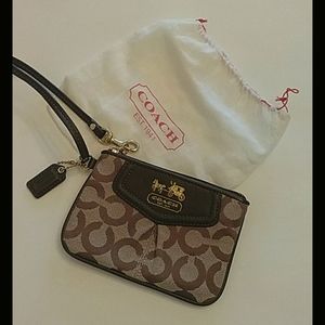 Coach wristlet logo brown